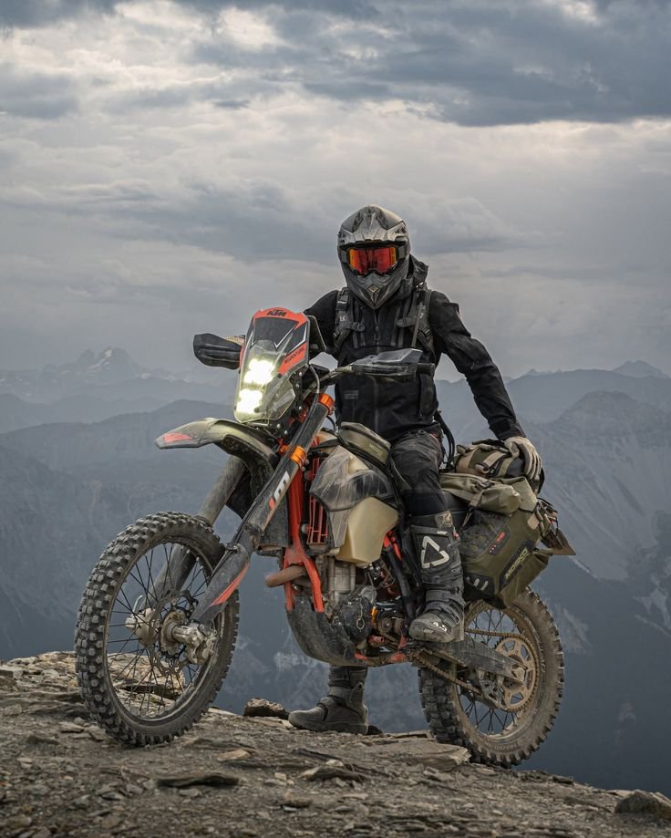 MoreMotorcycles's tweet image. #KTM