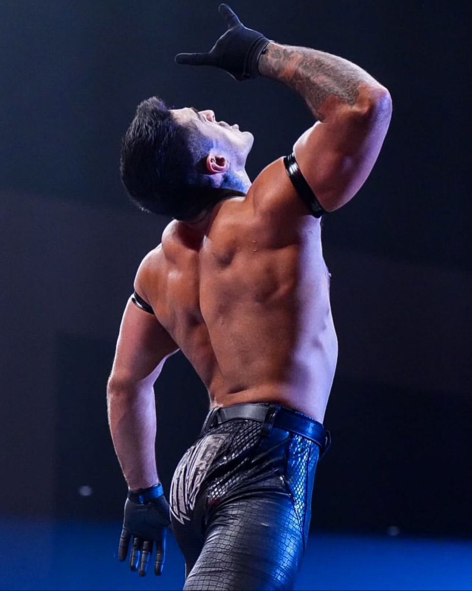 The Future. ✮ oc of @DeeMoloney97. tweet media