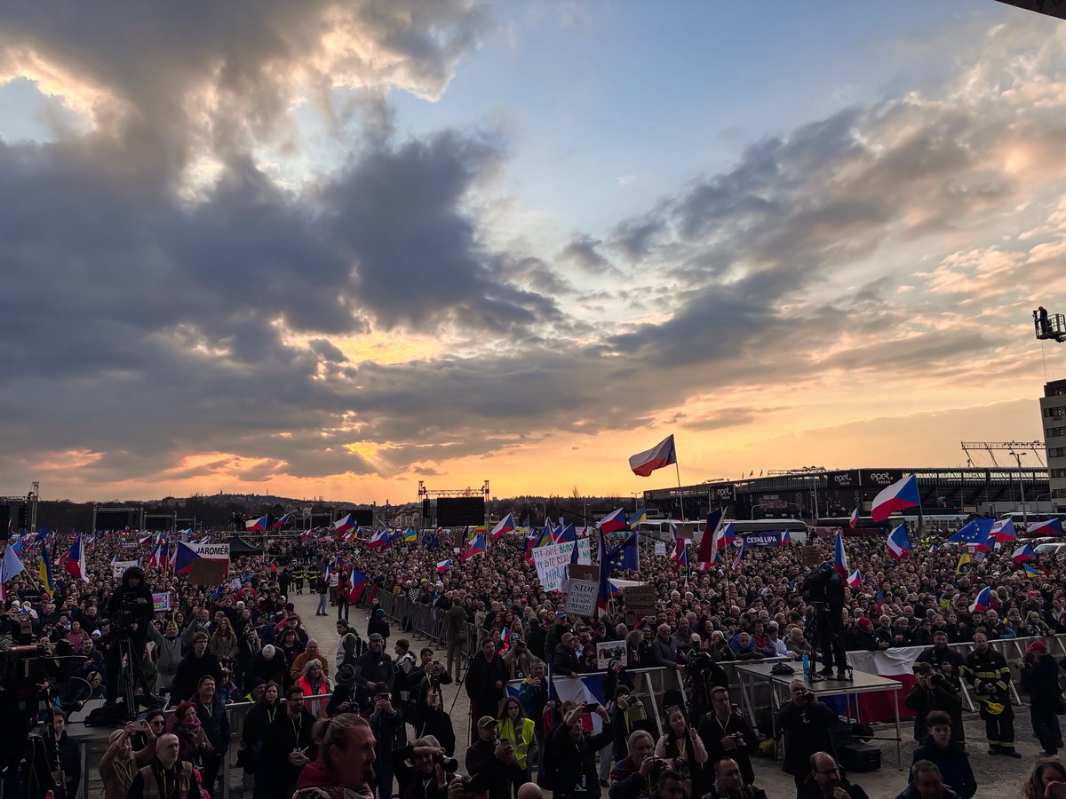 Hana Kubátová tweet media