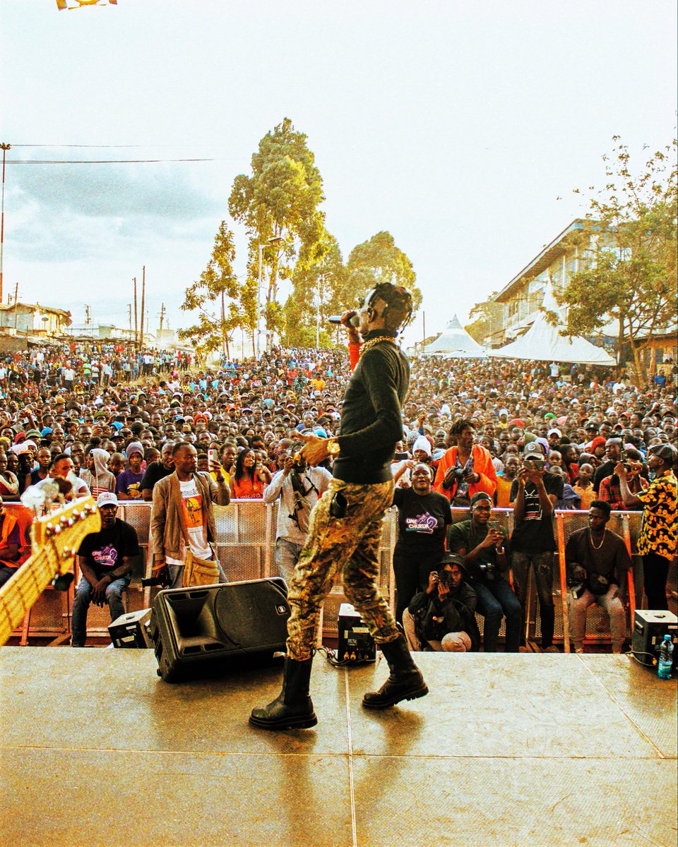 OCTOPIZZO's tweet photo. At Kamukunji Grounds, Sarang’ombe, “Umechukua” Voter Registration Drive through music and art 2022, we stood up and proved one thing, Kibra is ready for change.

The internet made knowledge free and focus expensive 
#TukoKadi #NikoKadi STAY FOCUSED!
Hio pattern Naona inaanza ya kugateKeep tuchoree.

#DON 🐐