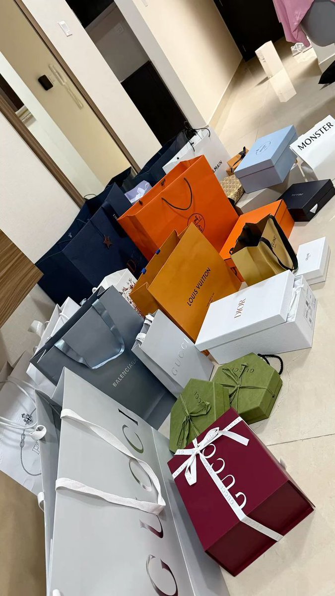 No offense, but you’re just a kitchen utensil if you’ve never received this kind of surprise gifts as a lady.