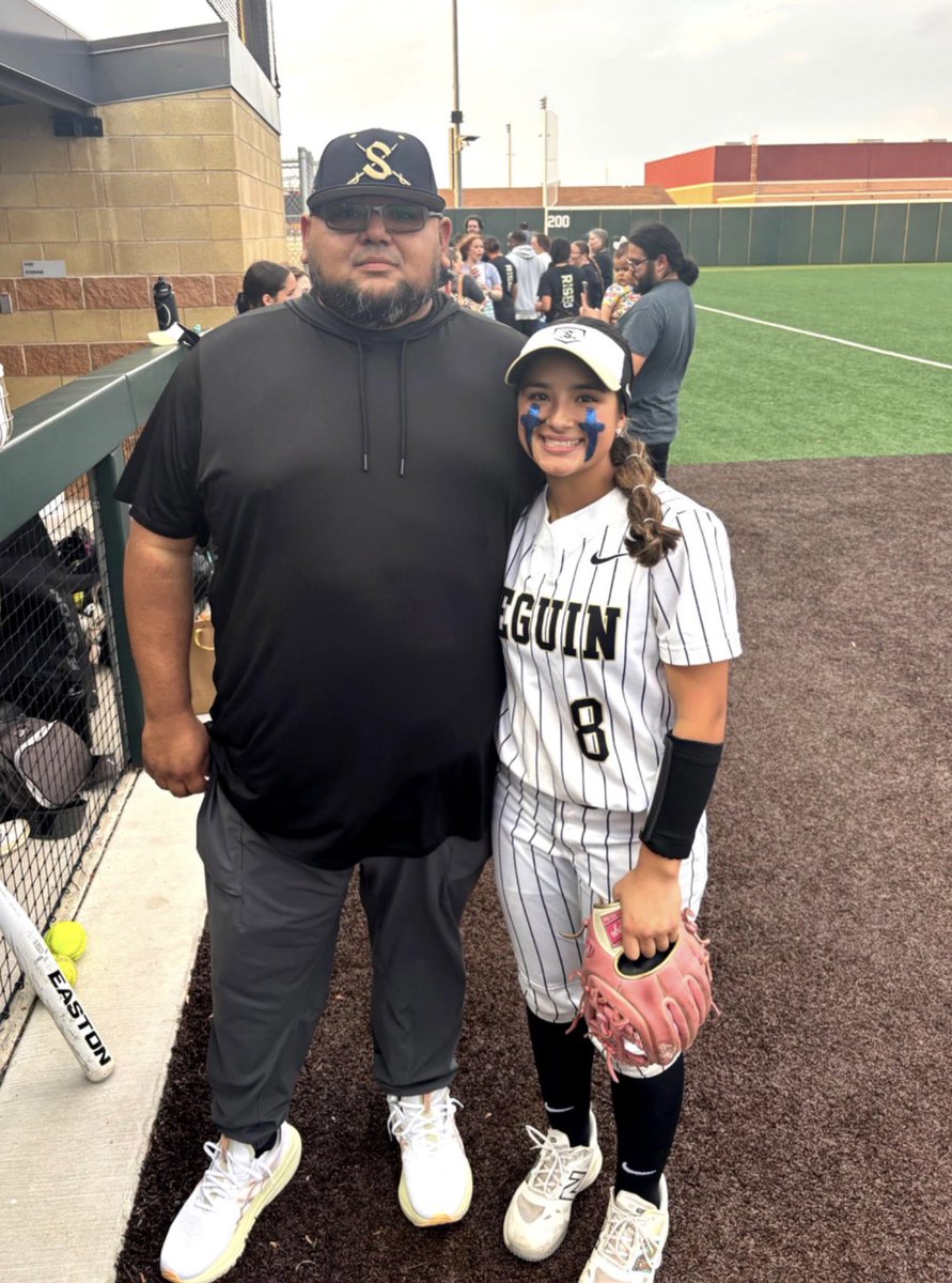 CoachErnGarcia's tweet photo. Blessed to be in a position to make an impact on student athletes lives‼️ Feels a bit more Special when it’s ones outside of football‼️🥎🏀 https://t.co/Nuggic9RxO