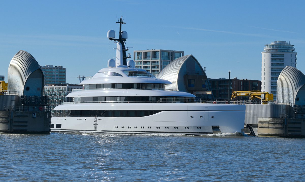 FraserG32883664's tweet photo. Superyacht Odisea cruising through the Thames Barrier! @AlanBarrierEA @boatint @superyachtnews #BoatInternational #Superyachts #Superyacht #SuperyachtNews #Megayachts #Megayacht #MaidenCall #Woolwich #Lurssenyachts #LuxuaryYacht #Odisea #ThamesBarrier #RiverThames #Thames https://t.co/EN58GgH3PY