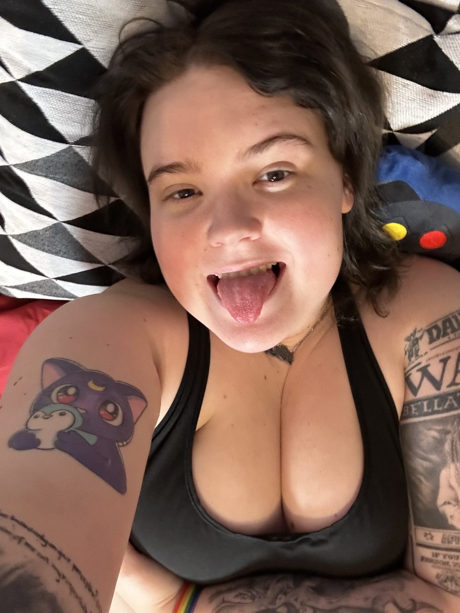 Ruby Parker tweet media