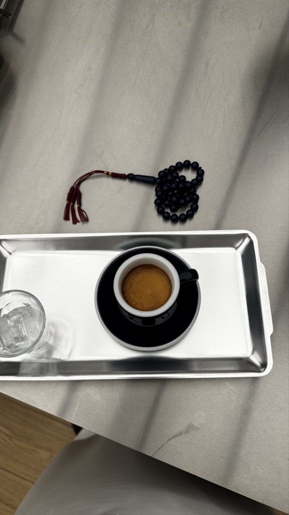 ڡىصل tweet media