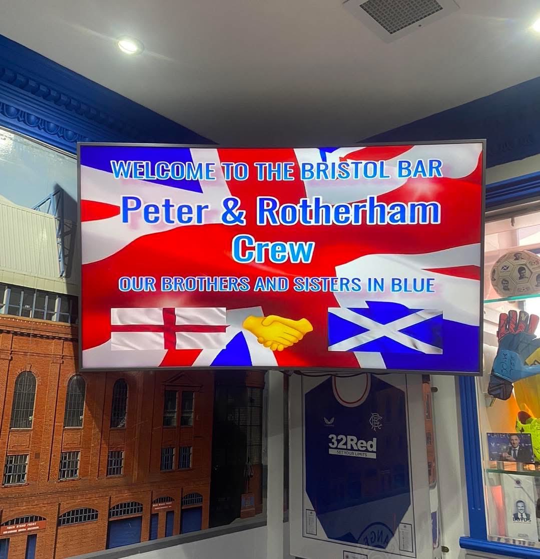 The_Bristol_Bar's tweet image. Our new and good friends from Rotherham are back again today …… 

Thanks so much for joining us again today.

Peter and the team you guys are amazing, have a lovely day and thanks for spending it with us. 

🇬🇧 Rule Britannia 🇬🇧 

#rulebritannia #watp #rotherhamteam