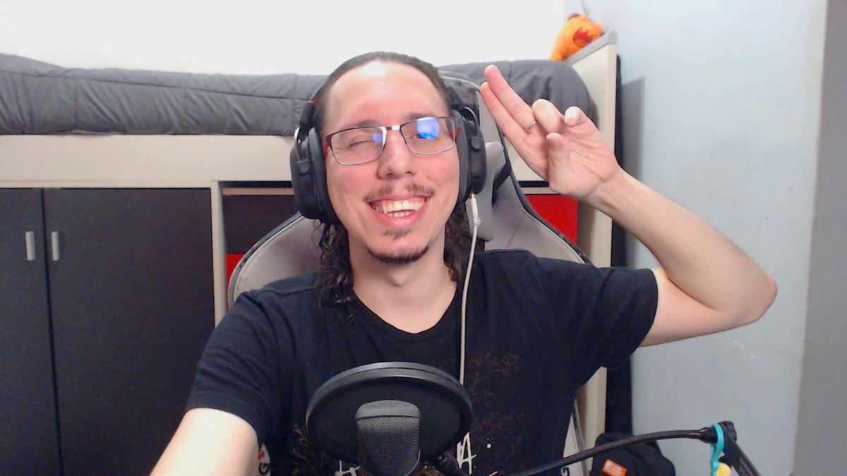 Lucius Hellsing tweet media