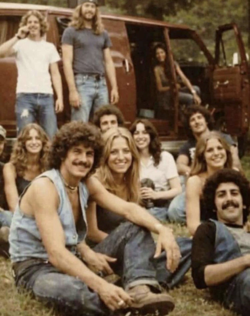 Juanita Broaddrick tweet media