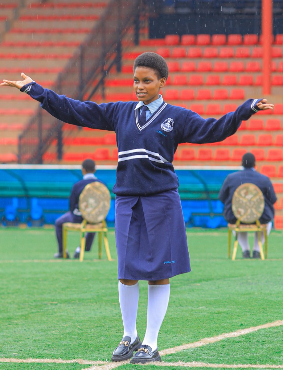 StMarysKitende tweet media