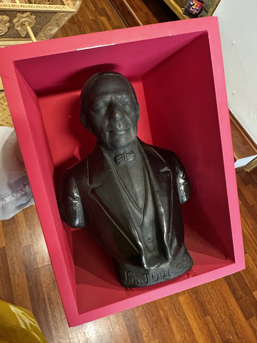 alefrausto's tweet image. Feliz cumpleaños #benitojuárez gracias por reformar este país
