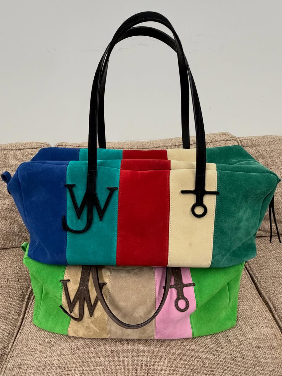 Complex Style tweet media