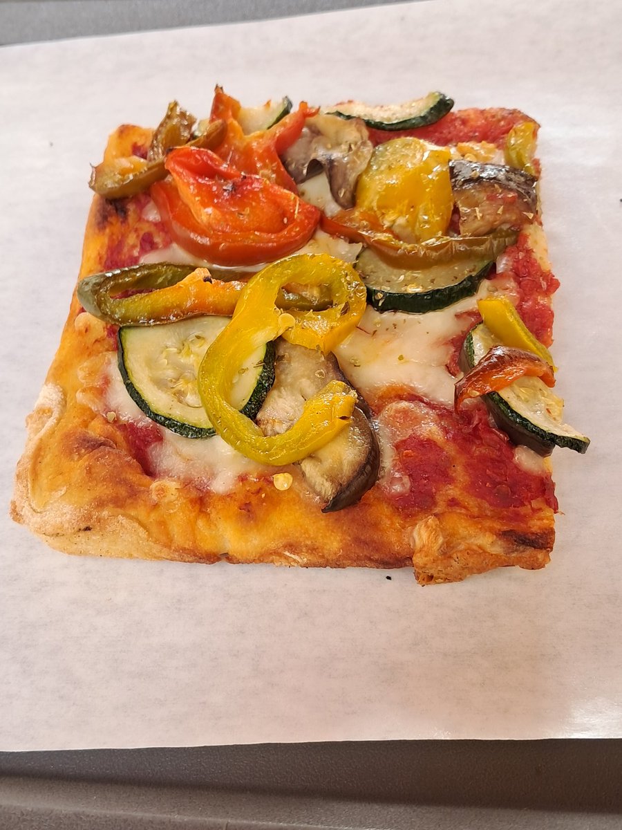 Caroline 🎭 tweet media