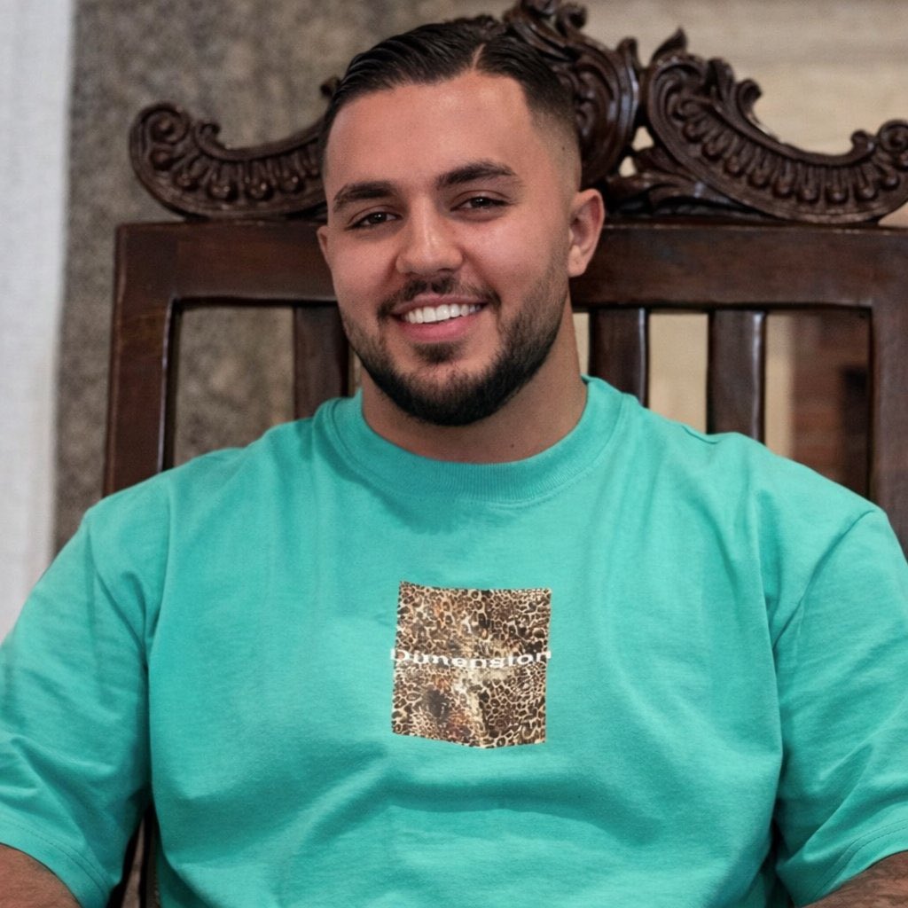 🇮🇷 آپادرا tweet media