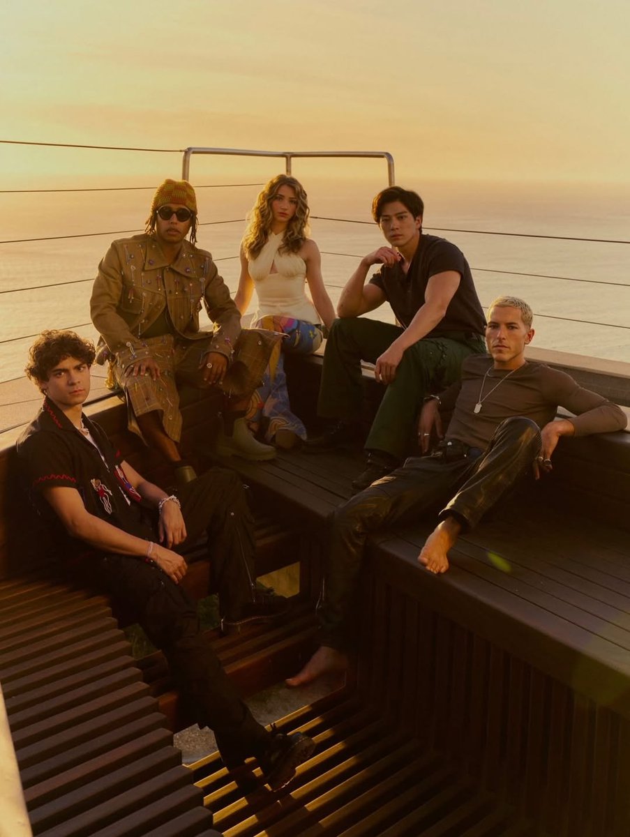 Taz Skylar daily tweet media