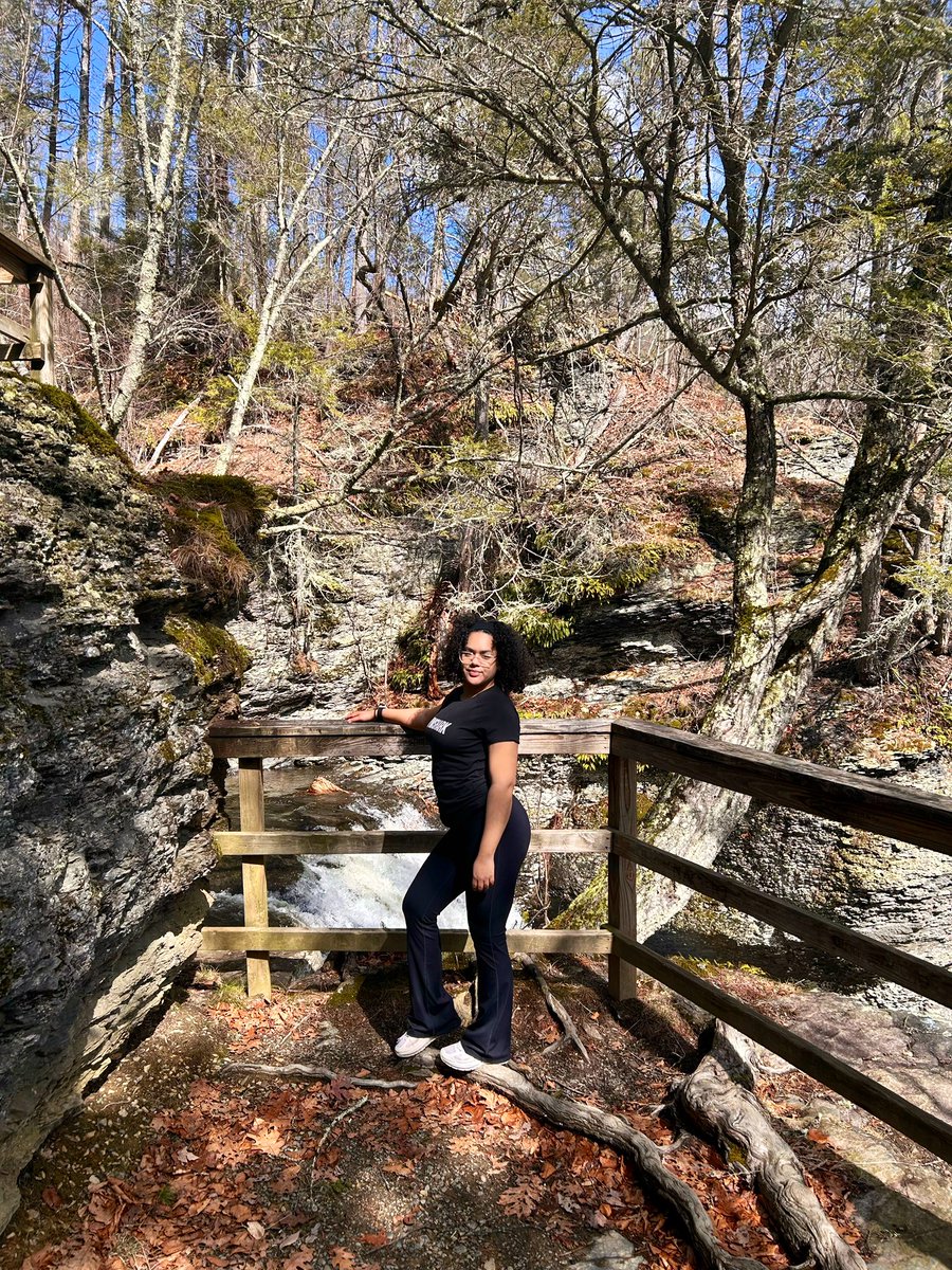 Ramona Yacelyn Johnson tweet media