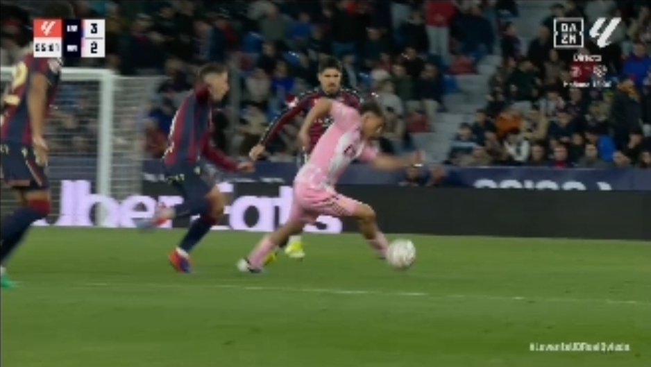 Mr. Asubío tweet media