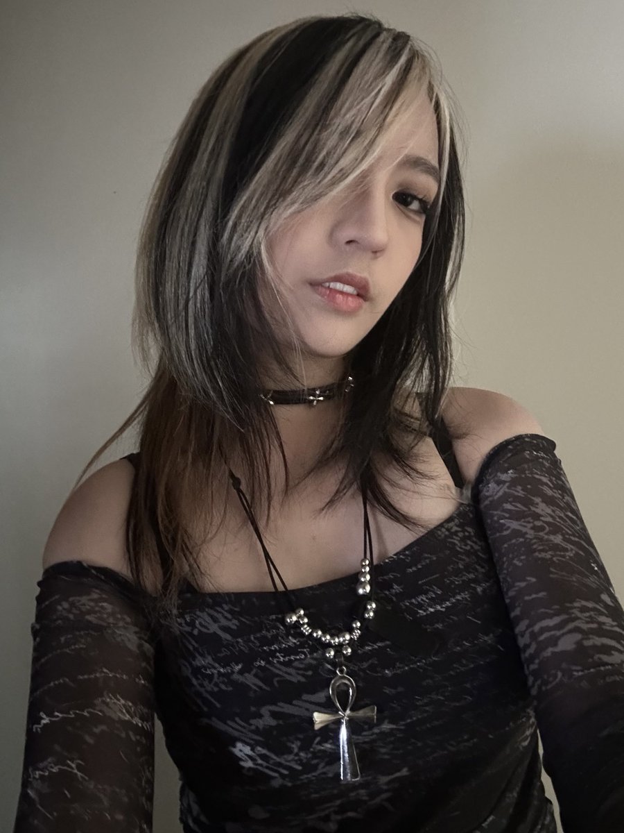 7th year: gianna tweet media