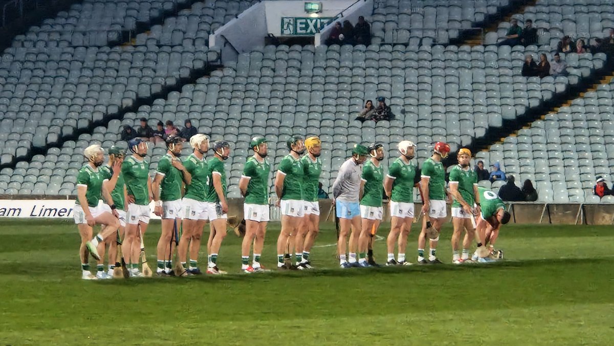 Galway_GAA's tweet photo. A minute's silence observed in the Gaelic Grounds in memory of Joe Dolan of the @SarsfieldsGAA club in Galway who passed away recently. As a player Joe was part of the Sarsfields Senior hurling panels of 1993 and 1994 which won back-to-back All Ireland Club titles. He later served the club as a coach to many Sarsfields teams. He was also a long serving club delegate to the Galway Hurling Board. He was chairperson of Coiste Iomána na nÓg Galway between 2007 and 2011, having previously held the position of vice-chairperson for  nine years  
Ar dheis Dé go raibh a anam dílis.