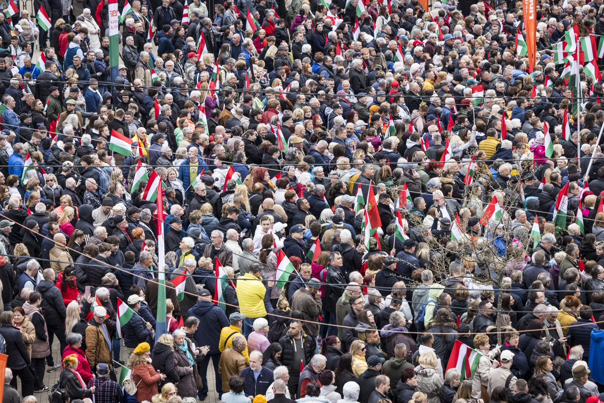 Balázs Orbán tweet media