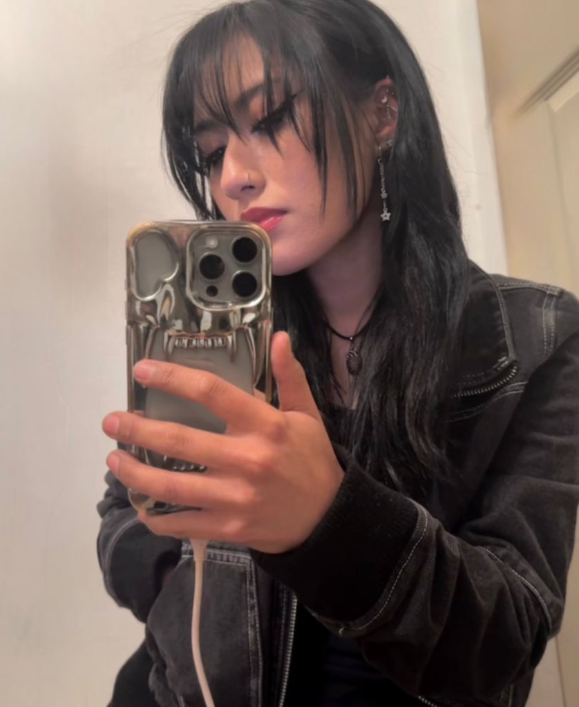 ‍‍ ‍‍ kyauhn 🦇 tweet media