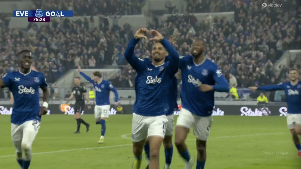 The Touchline | 𝐓 tweet media