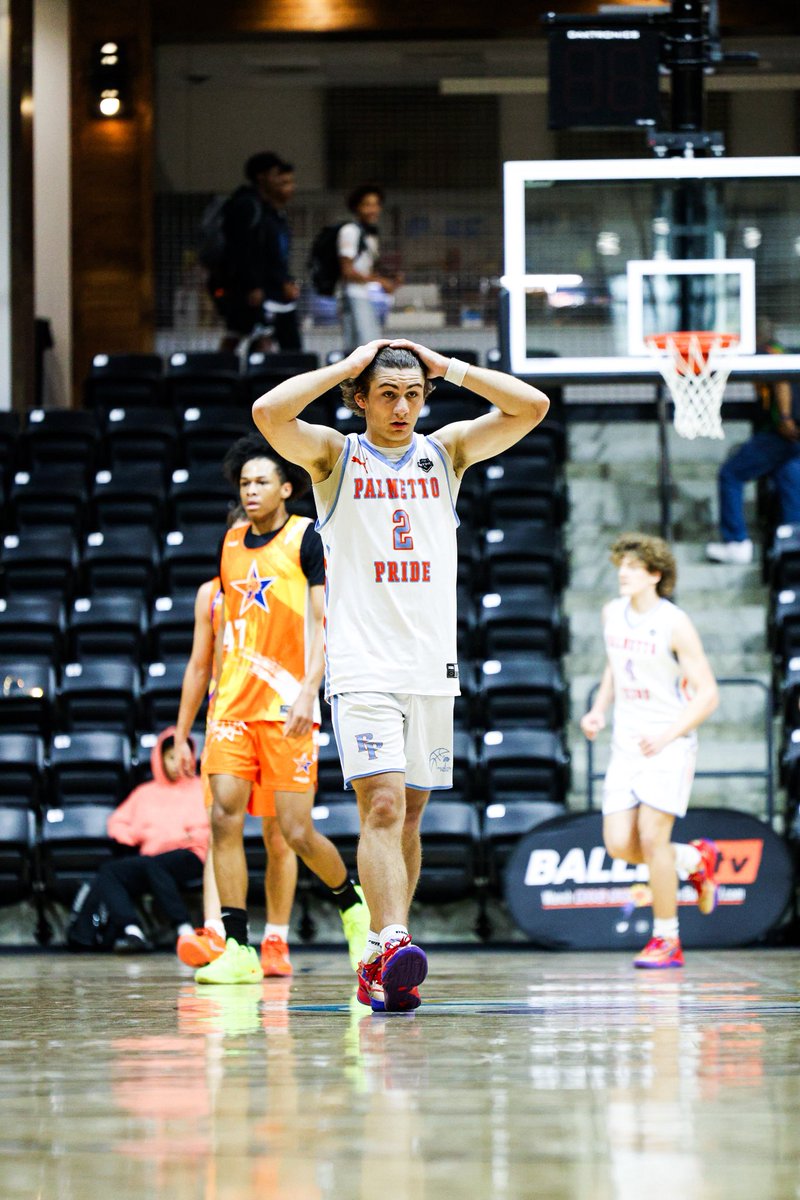 BIG SH🏀TS tweet media