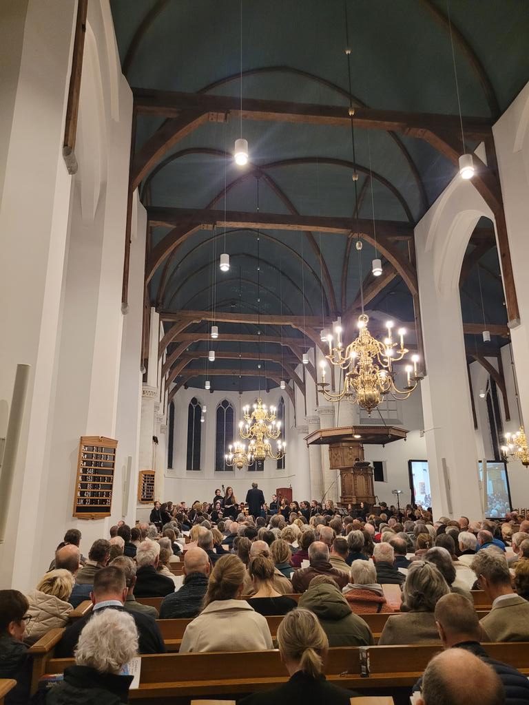 Gert Bakker tweet media