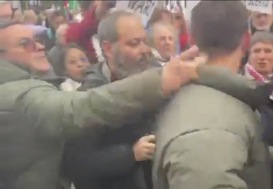 eldisidenteOK tweet media