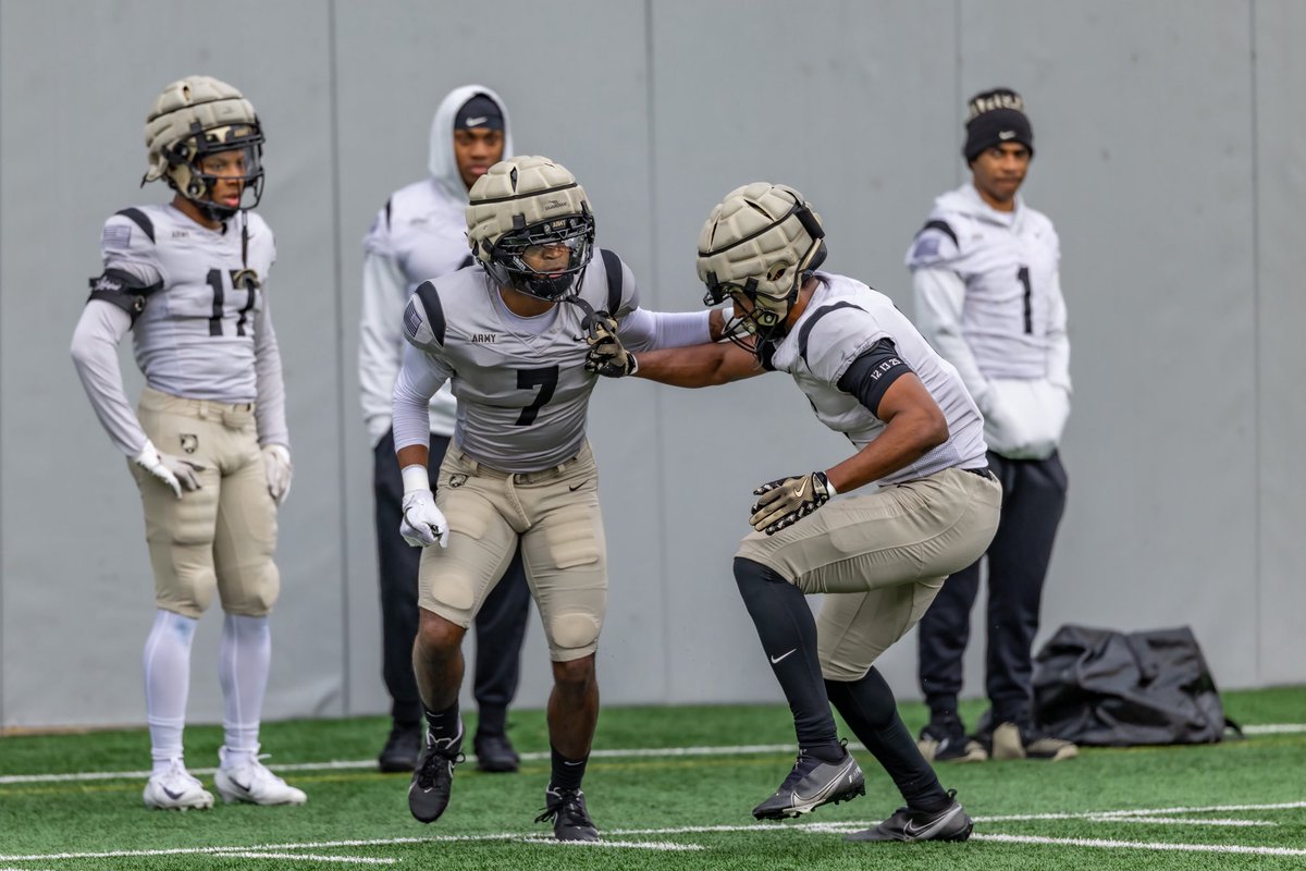Army Football tweet media