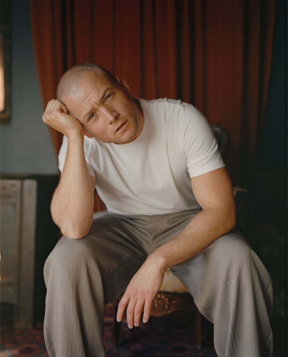 Magazine Covers 🐰 tweet media