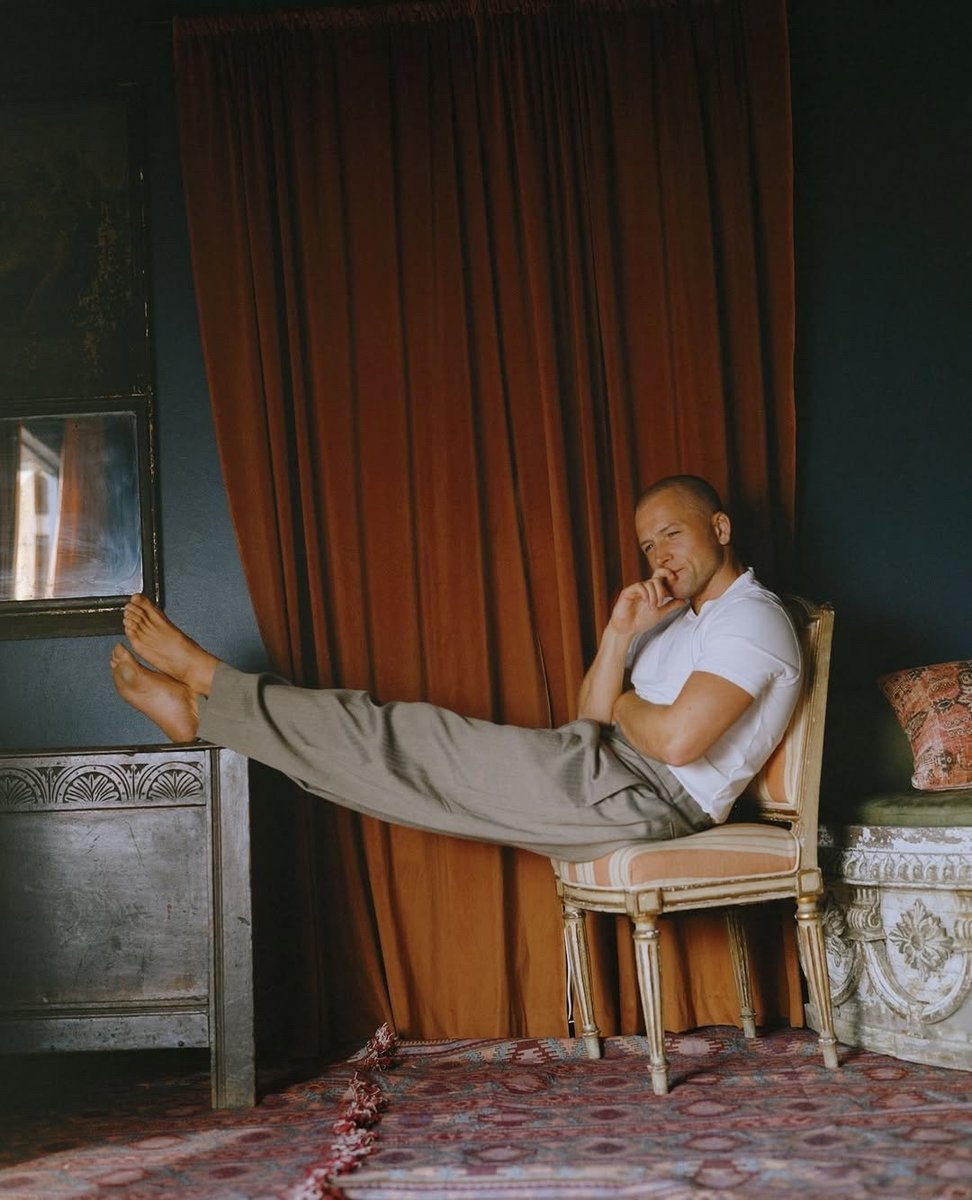 Magazine Covers 🐰 tweet media