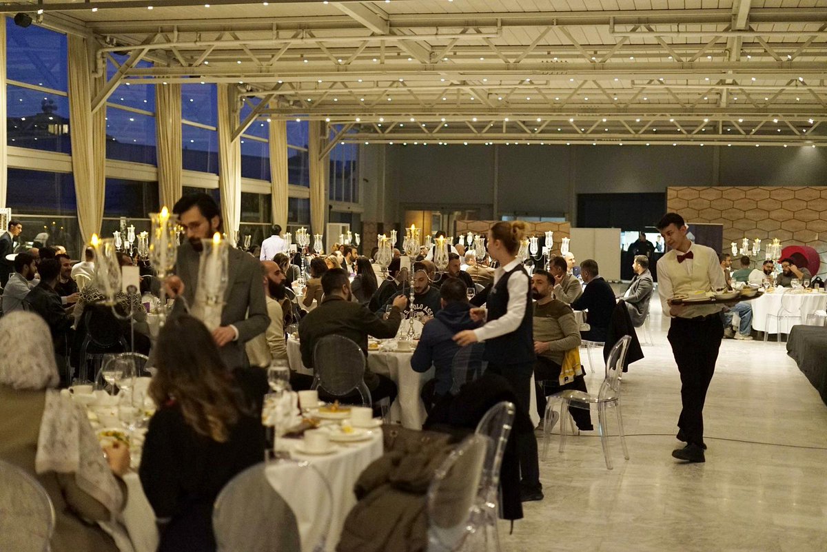 SyriaTVPR's tweet photo. İstanbul'da 17.03.2026 tarihinde ki @syr_television şirket çalışanları için düzenlenen iftar organizasyonundan birkaç fotoğraf.. 🤗 #SyriaTV https://t.co/deQt8bDxCR