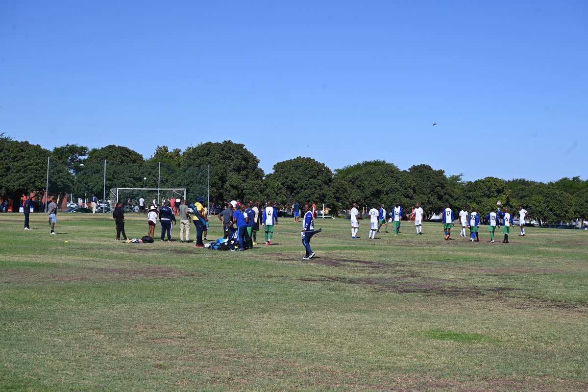 MetrorailWC's tweet photo. Beyond reliable service, PRASA invests in its people! The UWC Western Cape Staff Sports League is key to our employeesโ mental & physical fitness. Well done to our netball (15-13) & soccer (5-0) teams on their recent triumphs! @PRASA_Group #TeamPRASA https://t.co/xaYBheu2um