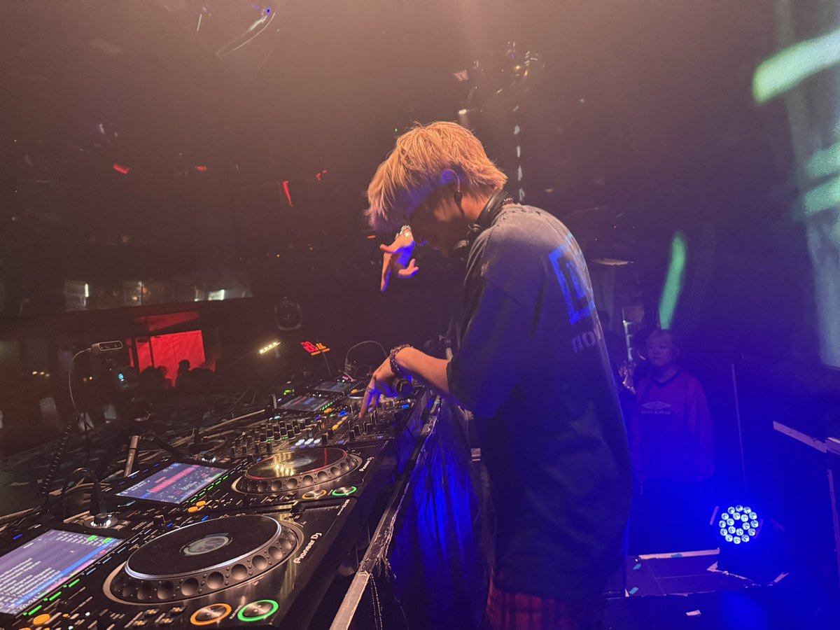 板倉輝 tweet media