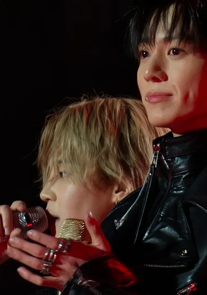 ?!mayrah₁₃🐾 tweet media