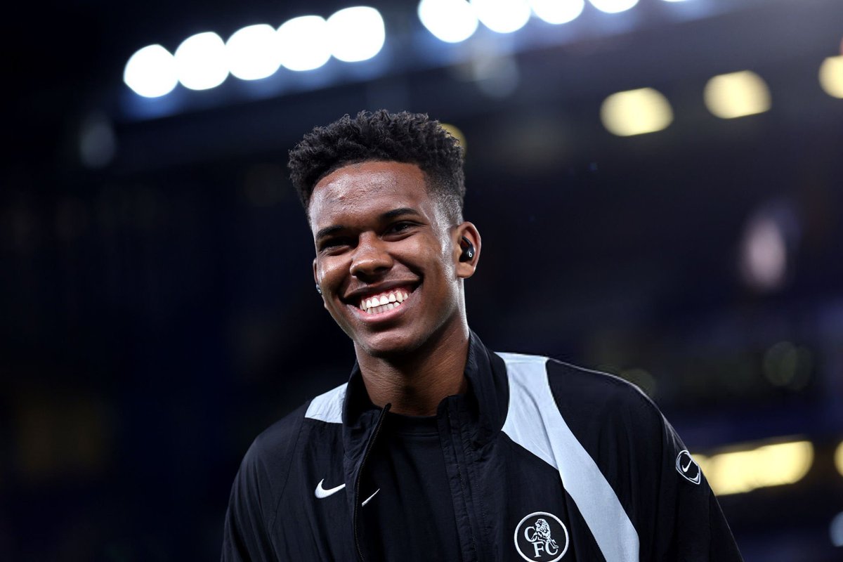 Just Chelsea tweet media