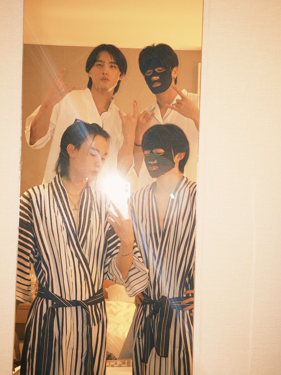 เบ๊บ tweet media