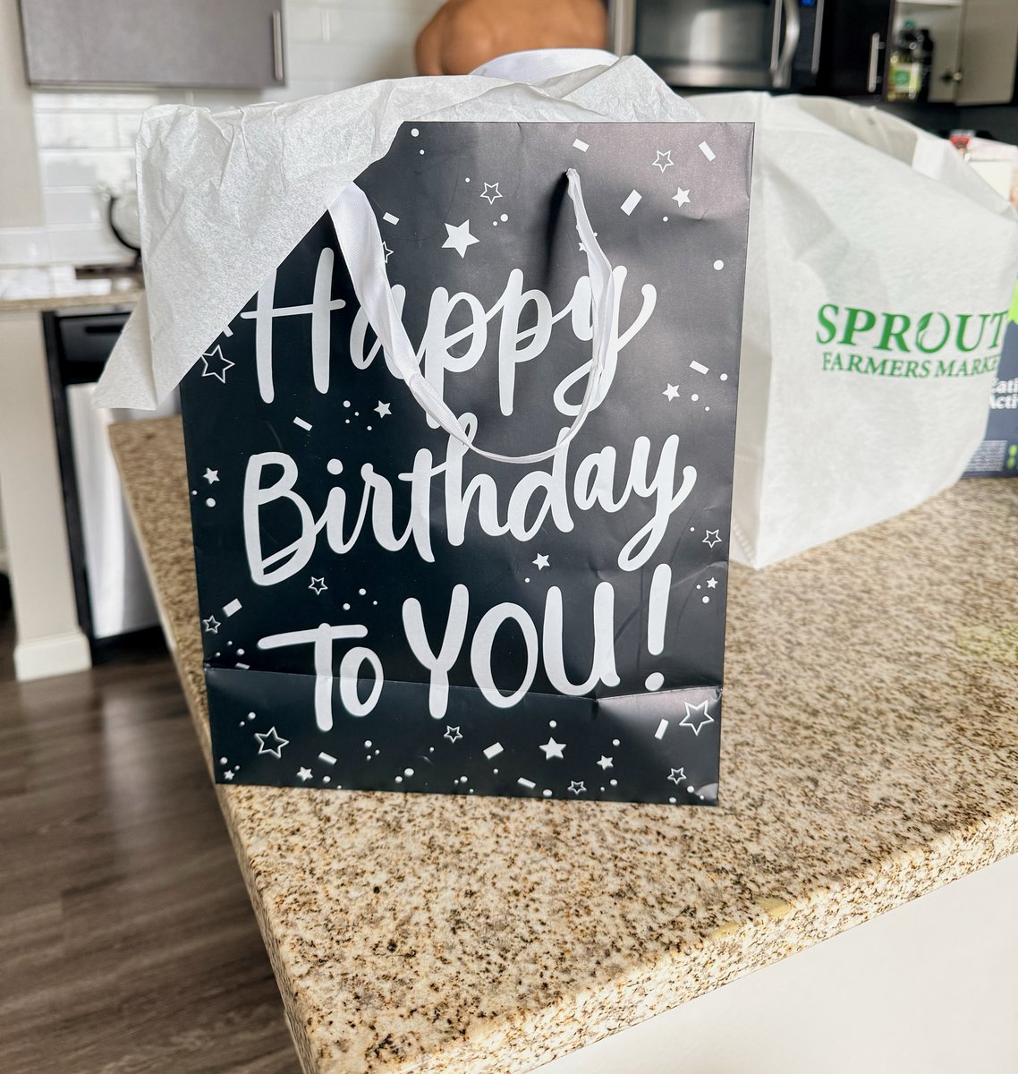 pillow prince🤴🏾 tweet media