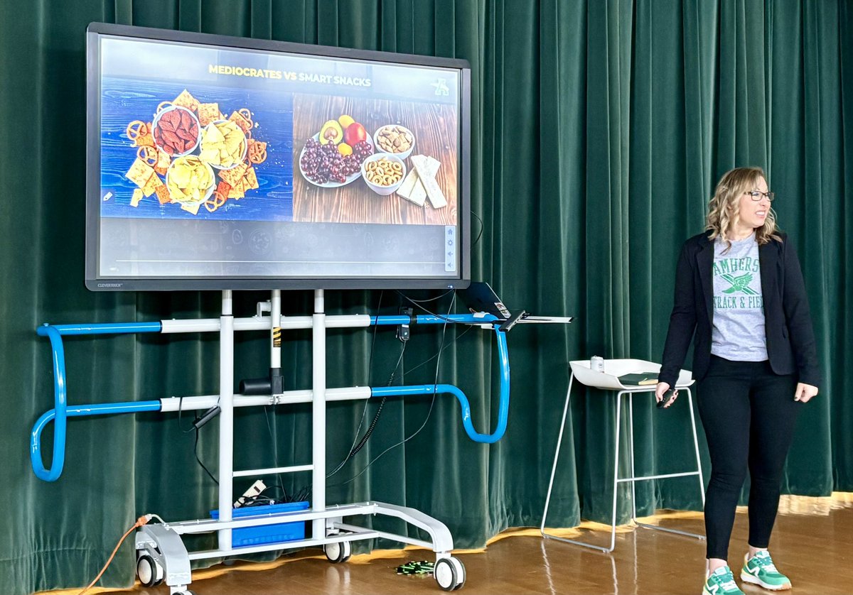 Comets Track tweet media