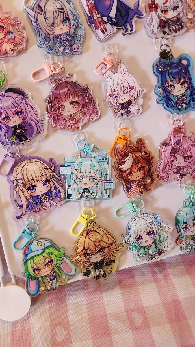 chronosviper's tweet photo. @EvaAnanova Found your acrylic keychain in the artist alley at @CarrierConBA https://t.co/ELR7AgndwX