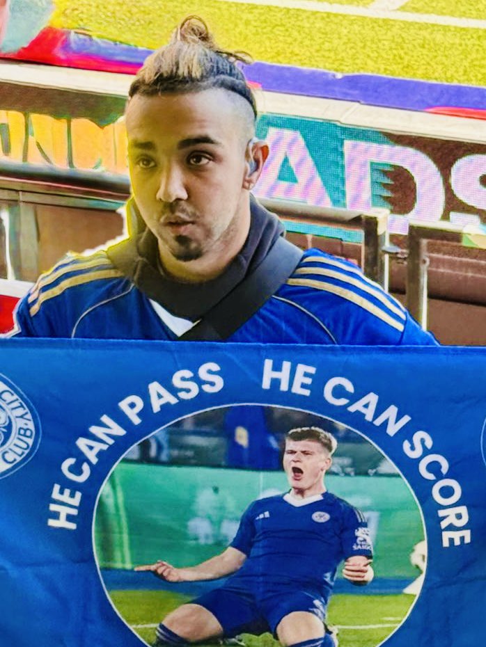 @MAYANTHESILVERFOX 🦊💙 tweet media