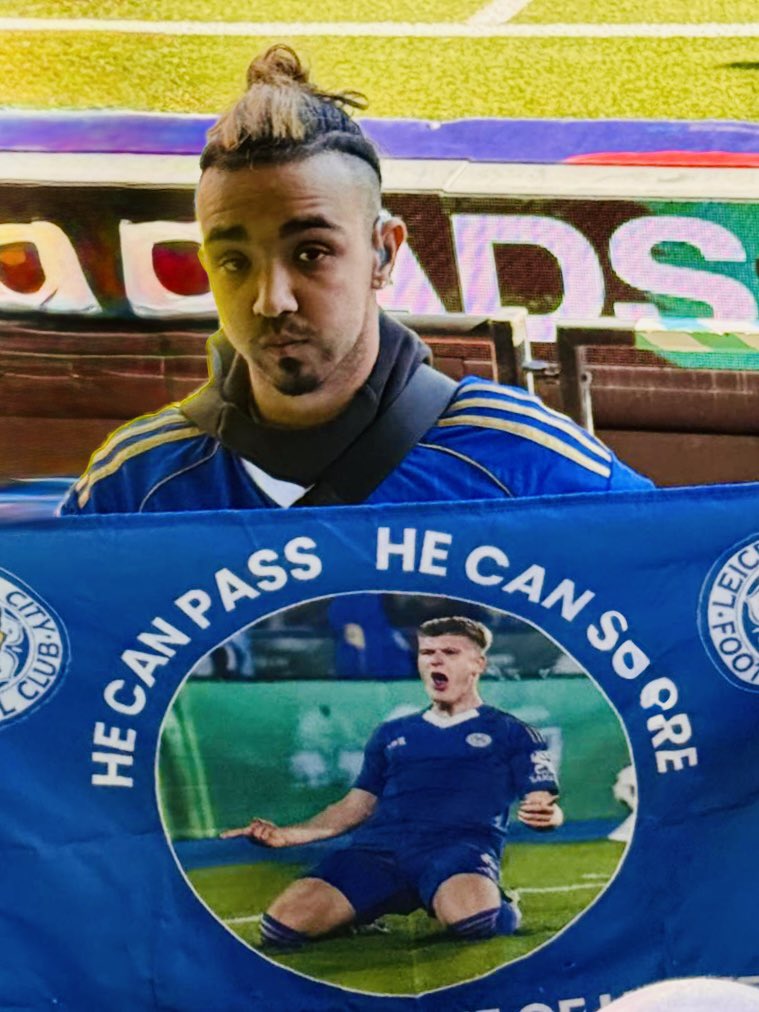 @MAYANTHESILVERFOX 🦊💙 tweet media