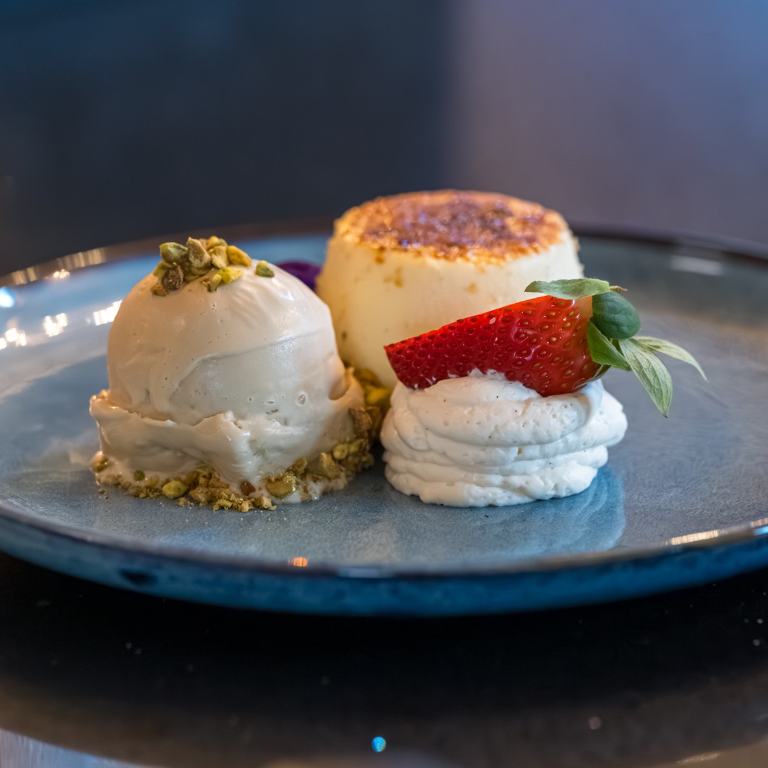 LondonHouse Chicago tweet media