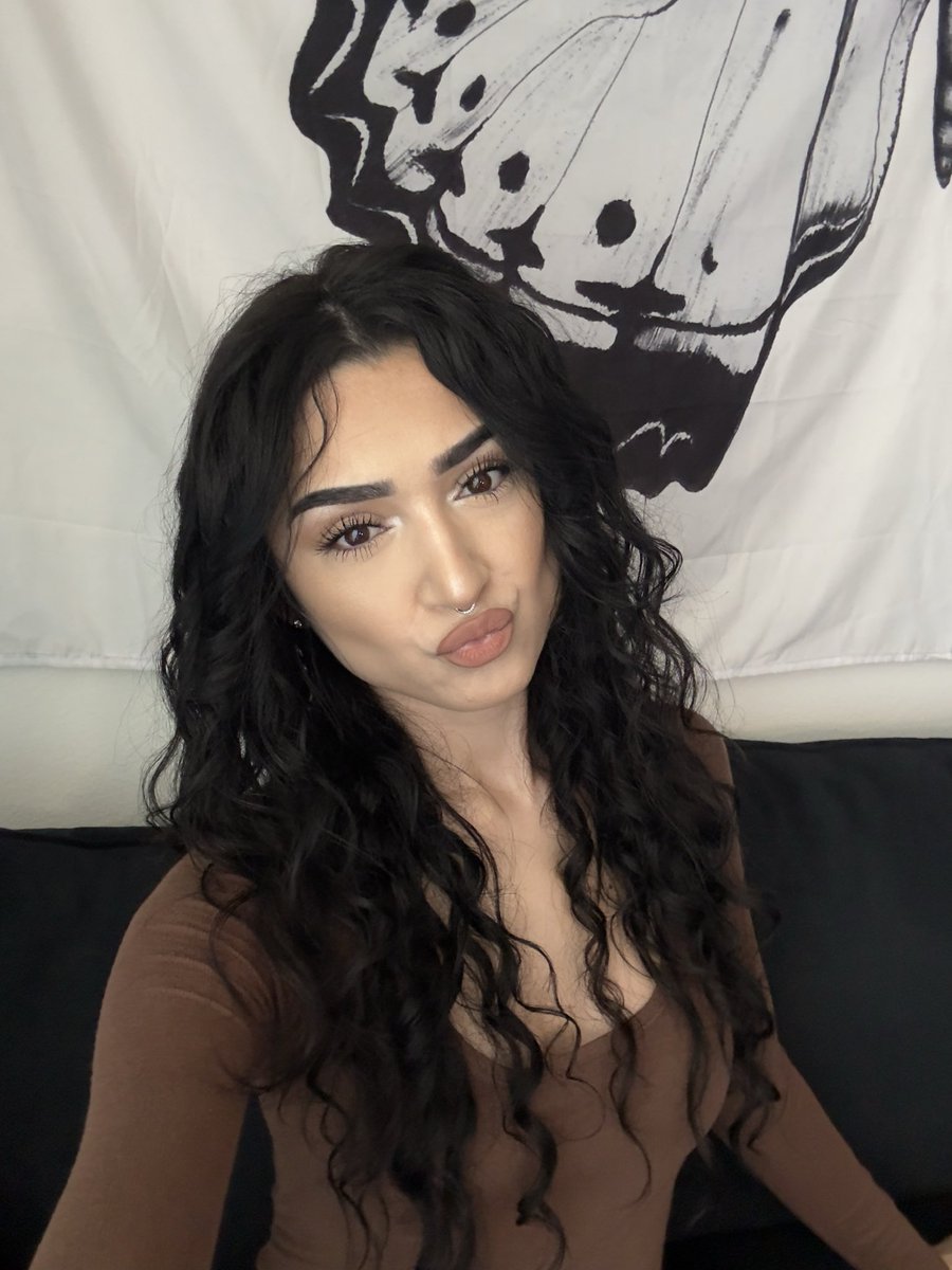 Devinique Maricella tweet media