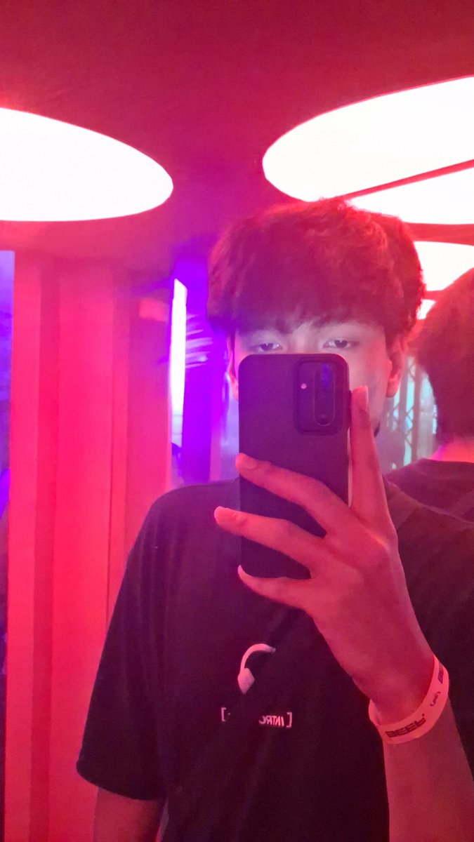 PLASTERGUY tweet media