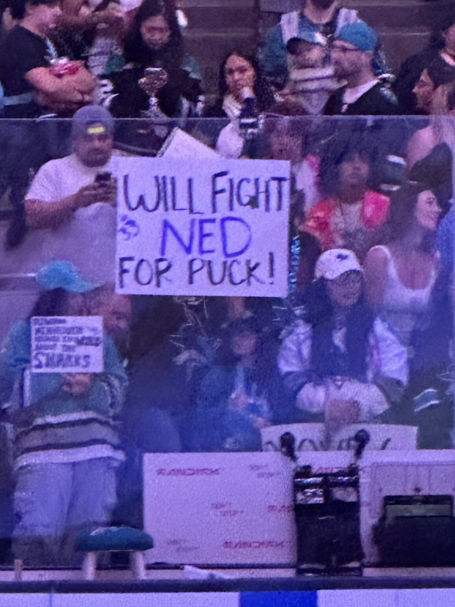 puckguy14.bsky.social 🦈 tweet media