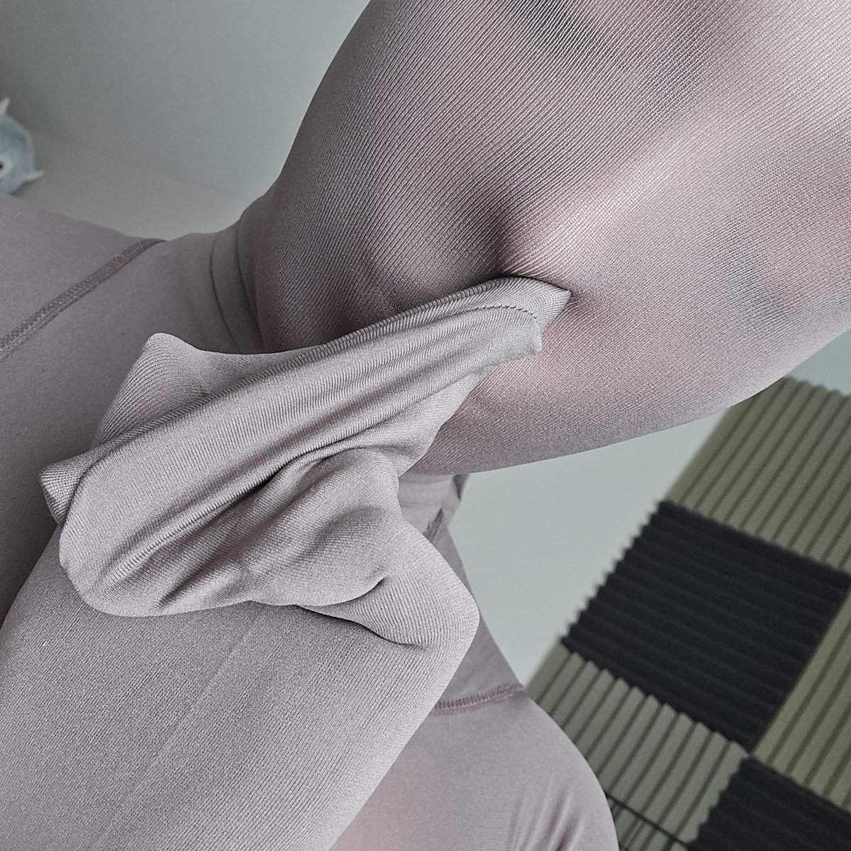 Lily Paw tweet media