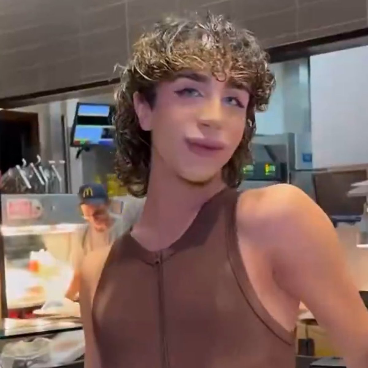 iss 💿 zig summer tweet media