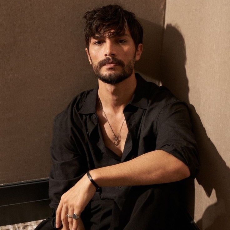 𝒂𝒎𝒐𝒔̧. tweet media