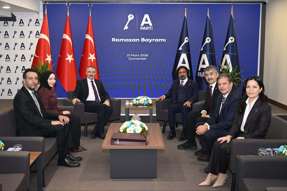Anahtar Partisini Ramazan Bayramı münasebetiyle Genel Merkez binalarında ziya ettik 
Misafirperverlikleri dolayısı ile sayın başkanlarımıza teşekkür ediyoruz 
<a href="/GelecekPartiTR/">Gelecek Partisi</a> <a href="/anahtarparti/">Anahtar Parti</a>